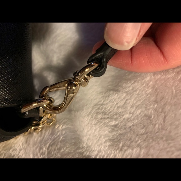 Kate Spade Classy Black Bag w/gold hardware - Picture 12 of 13